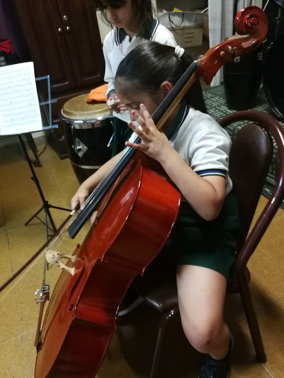 Clase de música de 2º y 4º Clase de música de 2º y 4º